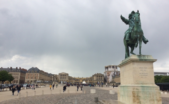 Сардарян: Ле Пен и Меланшон могут добиться отставки Макрона