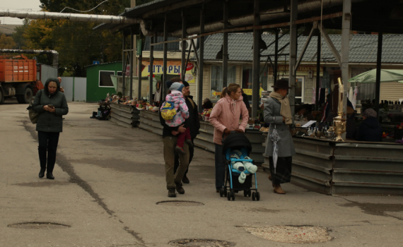 Новомосковск шокирован: женщина рассказала о насилии после съемки интимного видео в палатке Новомосковск шокирован: женщина рассказала о насилии после съемки интимного видео в палатке