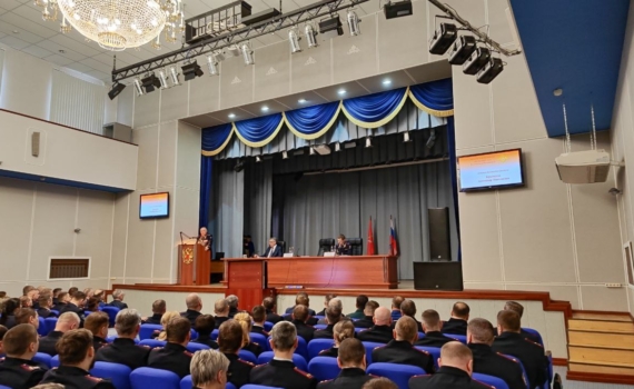 Толковая работа: замглавы МВД призвал туляков сплотиться вокруг Губернатора в непростое время для страны и региона Толковая работа: замглавы МВД призвал туляков сплотиться вокруг Губернатора в непростое время для страны и региона